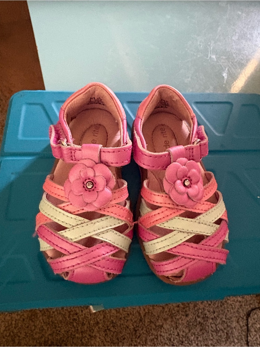 Stride Rite Pink Floral T-Strap Girls' Sandals sz 3c